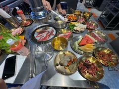 -哈哈碳都·牛肋条无限自助烤肉(台江万达店)