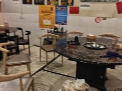 -鸿顺老铁锅美蛙鱼府(解放碑店)