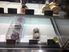 面包甜点陈列柜-KOMUGI 小麦家(新地假日广场店)