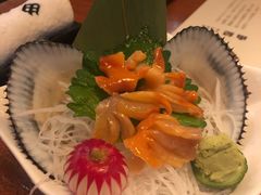 赤贝刺身-由紀日本料理·炭火燒肉