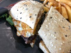 -12 Rocks Beach Bar Cafe