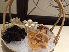 -余欢领鲜火锅(新街口店)