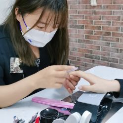 -小羽毛美甲美睫