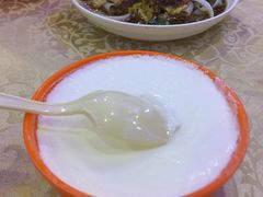 -维吾尔餐厅(宜山路店)