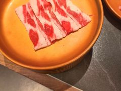 -牛YO寿喜烧·铁板烧和牛火锅自助(市府恒隆店)