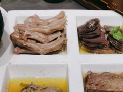 -香山湖家家宴(中山陵店)