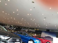 -成都华星名仕奥迪4S店(龙潭寺店)