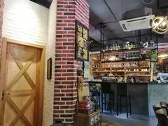 -初见咖啡(青大路店)