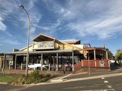 -12 Rocks Beach Bar Cafe
