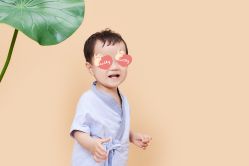点击看大图 -亲亲宝贝艾尔莎亲子摄影会馆(中华路店)