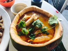 -大树下海鲜饭店