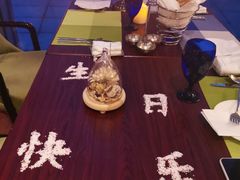 -香格里拉鱼跃地中海西餐厅·牛排披萨
