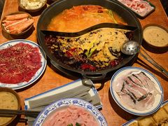 -周小明火锅(黑金冠社区店)