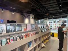 -浣熊唱片店(上海影城店)
