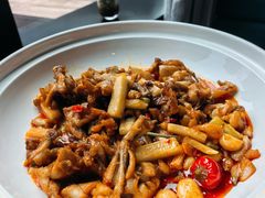 -凤凰湘语·平价海鲜餐厅(浦东旗舰店)