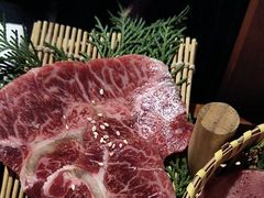 -山川小町·极番烧肉(新地假日广场店)
