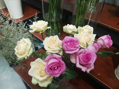 -何兮花店·气球派对鲜花店(马桥银春路万科城店)