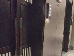 -忆江南·临江鱼馆