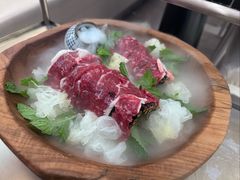 -左庭右院鲜牛肉火锅(金山万达店)