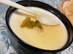 手工自制酸奶-巴扎美食·新疆菜·西域歌舞表演餐厅(新疆大厦店)