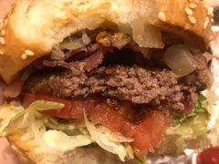 -The Habit Burger Grill 哈比特汉堡(爱琴海店)