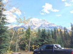 -阿萨巴斯卡瀑布观景点