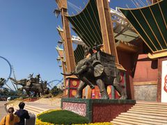 -七彩云南欢乐世界