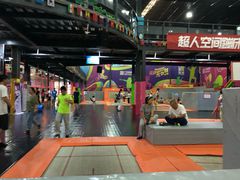 -超人空间竞技场·轰趴团建蹦床主题公园
