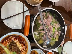 -全牛匠·乐山跷脚牛肉(新中关店)