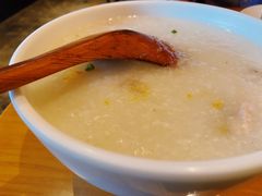 皮蛋瘦肉粥-粤域茶餐厅