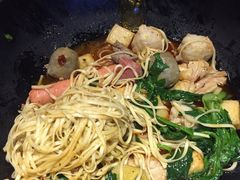 -万记麻辣烫国展总店