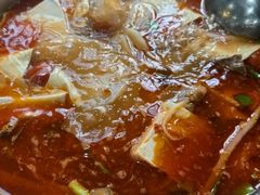 -黄利砖万峰林布依特色酸笋牛肉馆