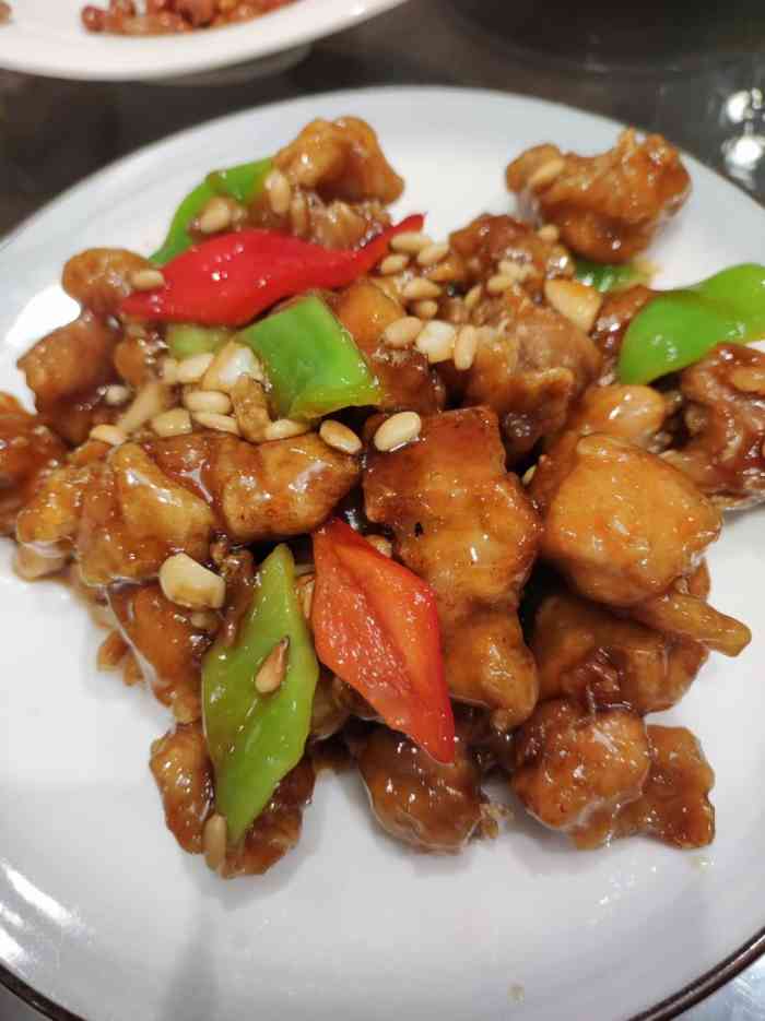 曲园酒楼(西四店)-"[薄荷]环境:一楼外卖加接待,二楼吃饭.