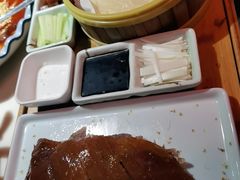 -韵秋荷(宝山龙湖天街店)