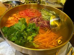 -沪上名羊天下•烤羊腿•东北烧烤•小龙虾(浦东直营总店)