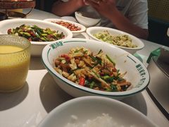 -湘当有饭剁椒鱼头(昆山招商花园城店)