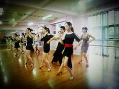 拉丁舞上课-雅米拉艺术中心(少儿舞蹈培训)