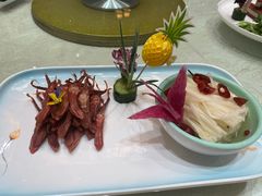 -山明水秀大饭店