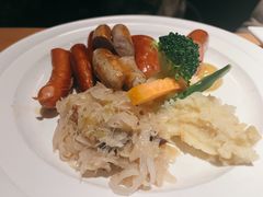 -LENBACH兰巴赫西餐啤酒坊(水璟唐店)