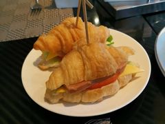 -筠咖啡西餐厅(上海国展宝龙丽筠酒店)