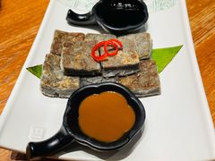 香煎石屏豆腐-云海肴·汽锅鸡·云南菜(广安门天虹店)