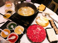 -鲜入围煮花胶鸡海鲜火锅