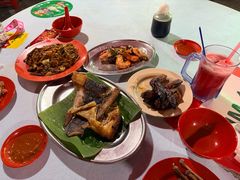 -黄亚华小食店(Jalan Alor)