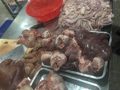 -标记美食新鲜猪杂(兴南大道店)