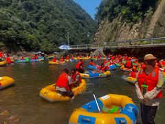 -安吉龙王山峡谷漂流