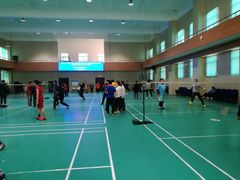 -莘城学校羽毛球馆