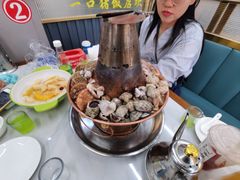 -一口猪海鲜浑锅·东北家常菜