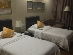 -无锡鼎尚皇冠酒店