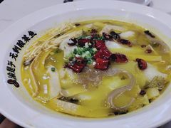 -渝是乎酸菜鱼·川渝小炒(新世界百货望京店)