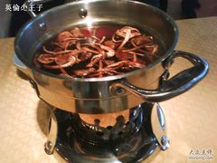 羊家胡同--菌菇锅底-羊家胡同·龙虾烧烤火锅(龙汇路店)